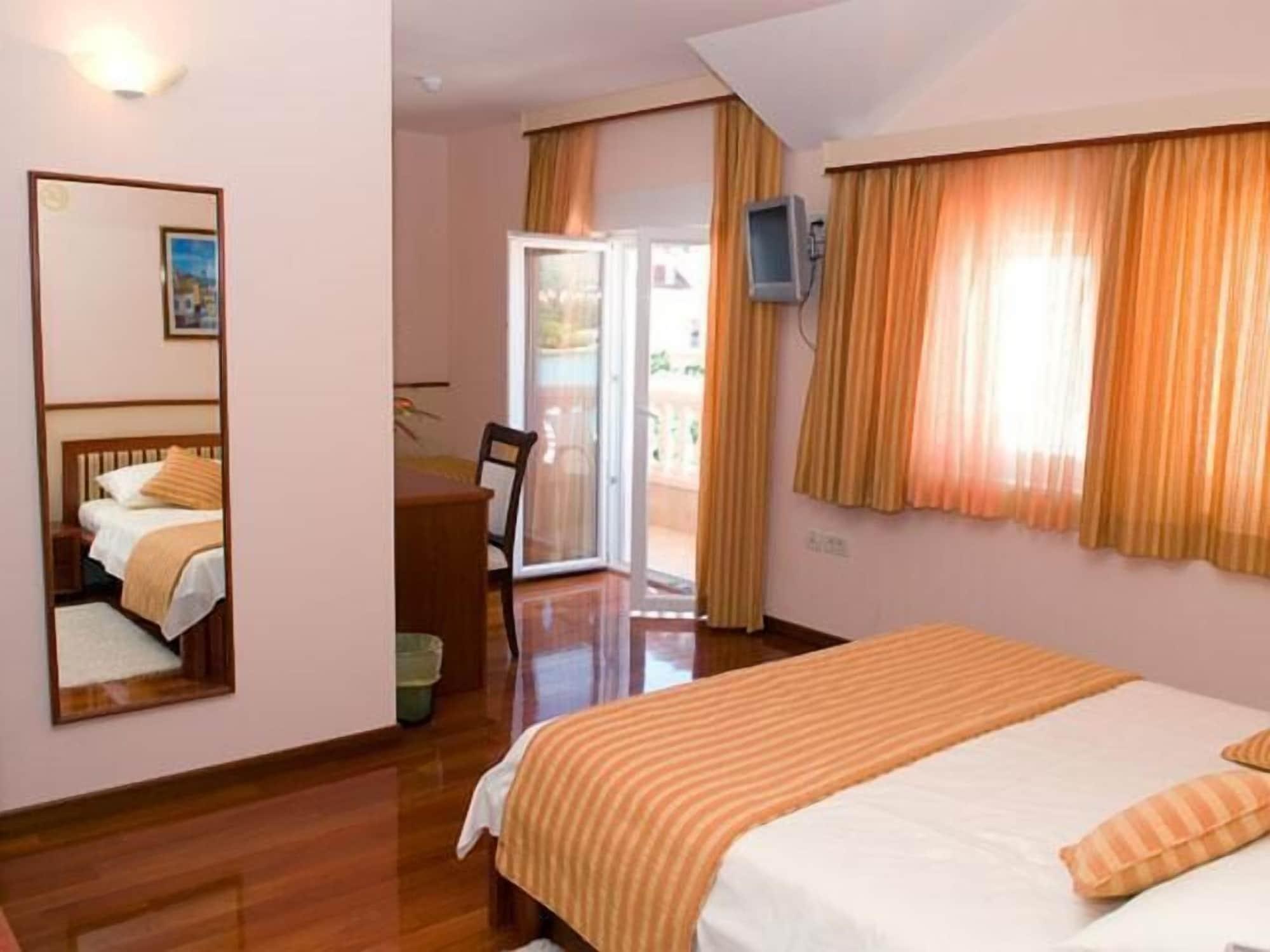 Hotel Trogir Palace Ngoại thất bức ảnh