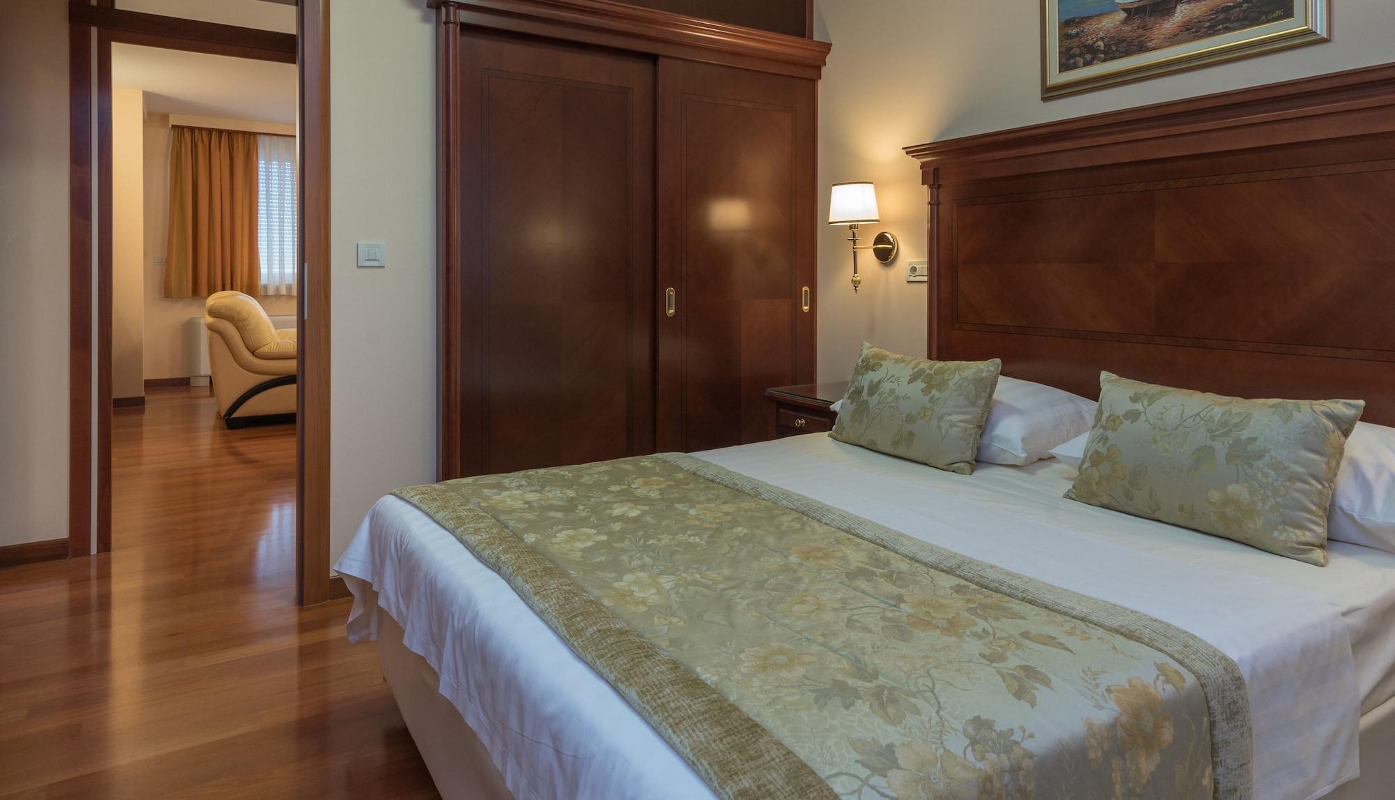 Hotel Trogir Palace Ngoại thất bức ảnh