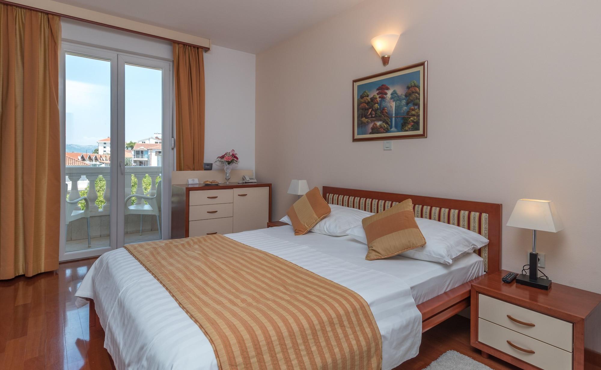Hotel Trogir Palace Ngoại thất bức ảnh