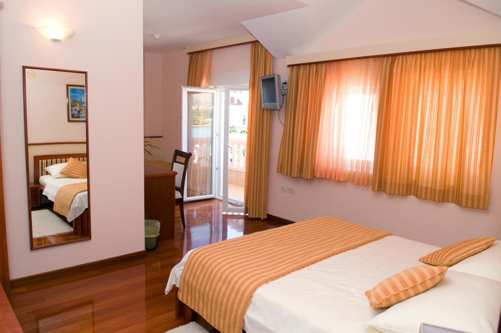 Hotel Trogir Palace Ngoại thất bức ảnh