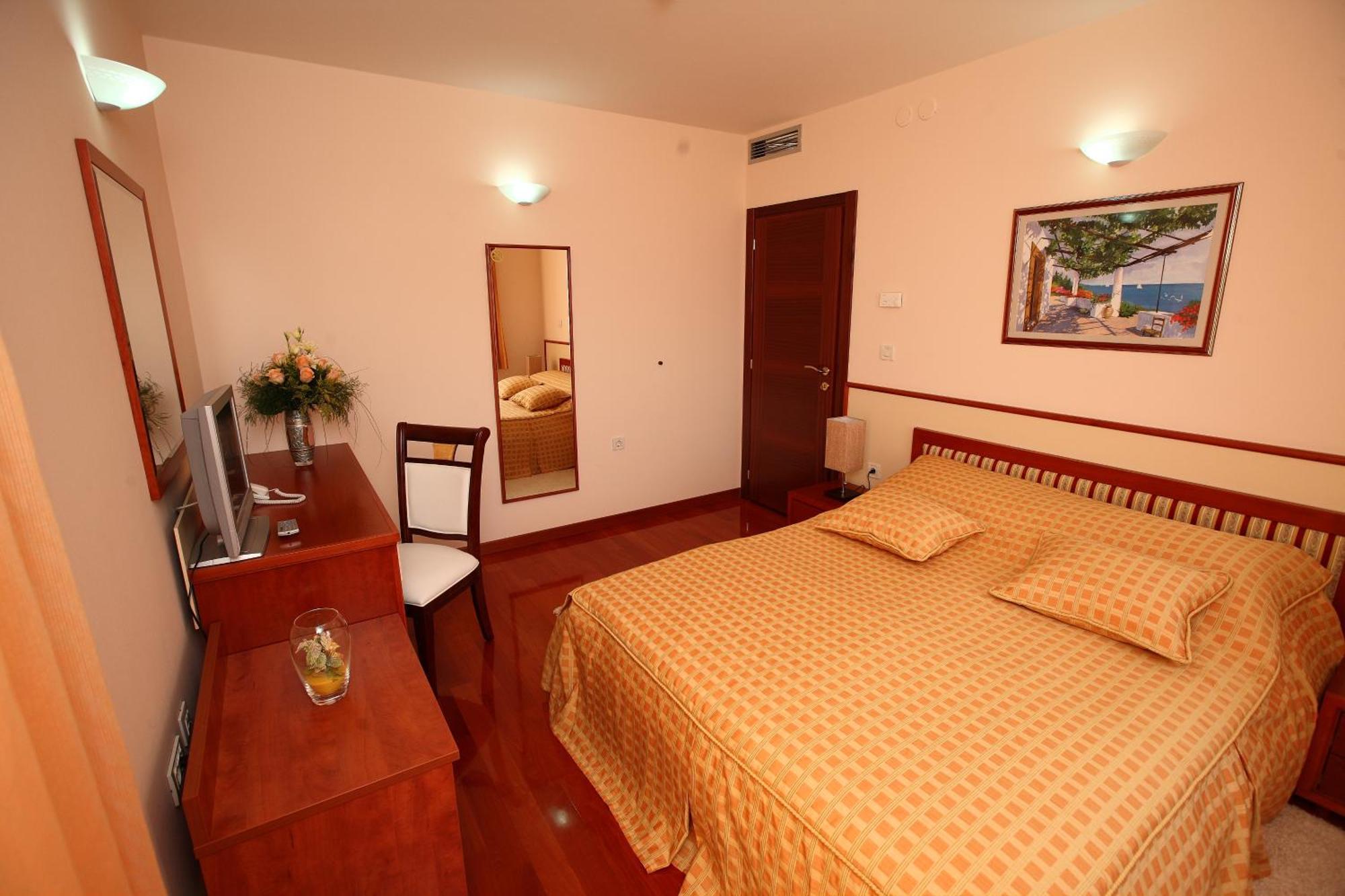 Hotel Trogir Palace Ngoại thất bức ảnh