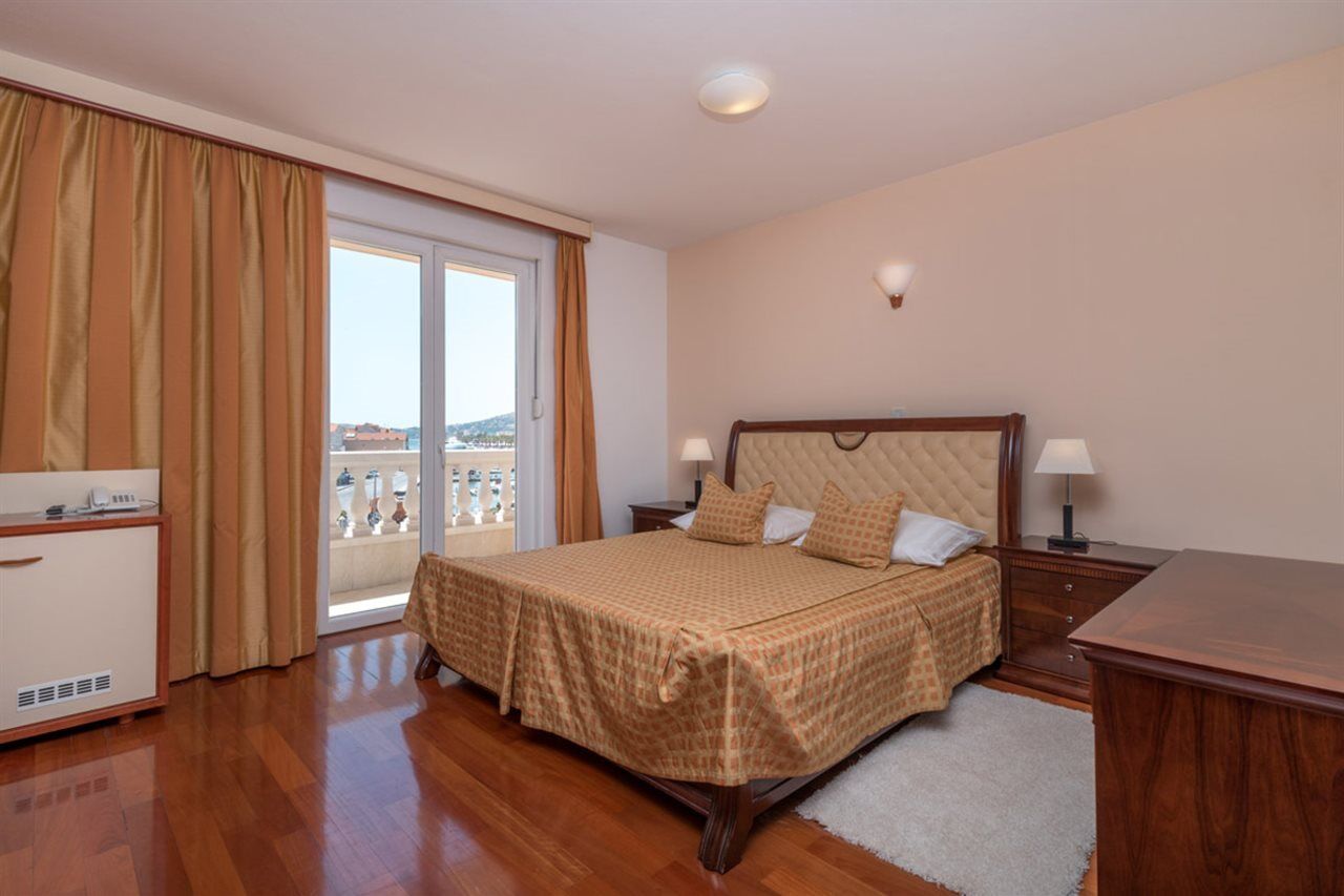 Hotel Trogir Palace Ngoại thất bức ảnh